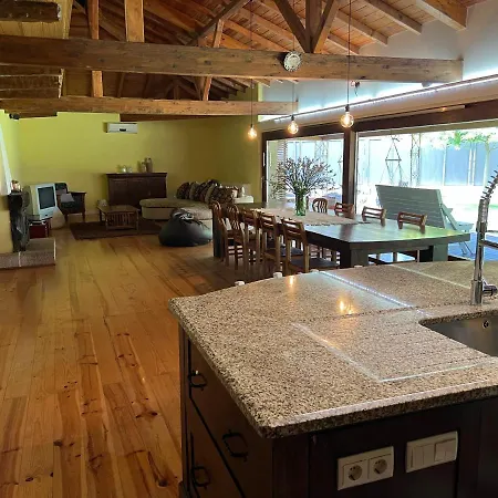 Сasa de vacaciones O Celeiros *